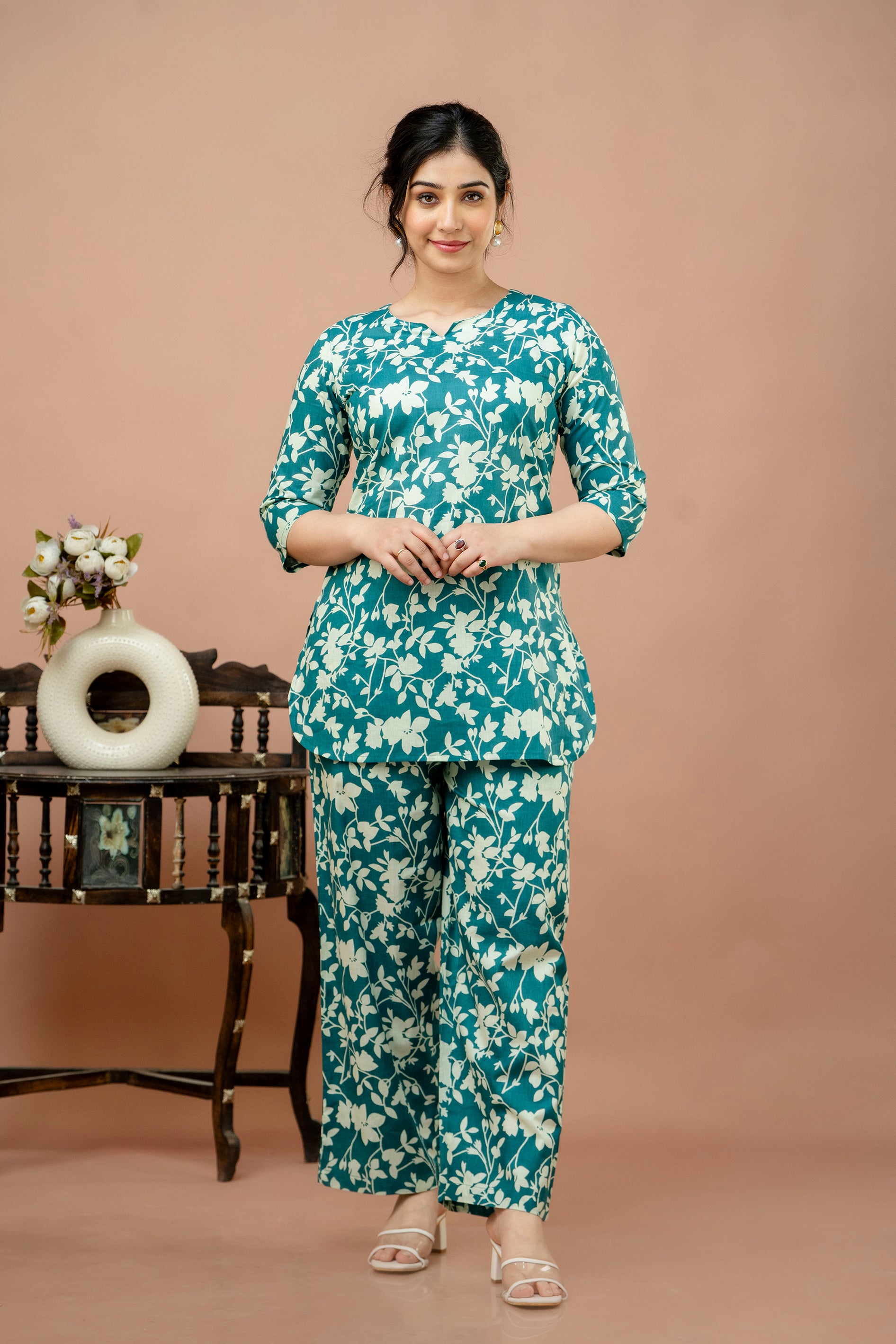 Women Rama Green Floral Printed Co-Ord Set