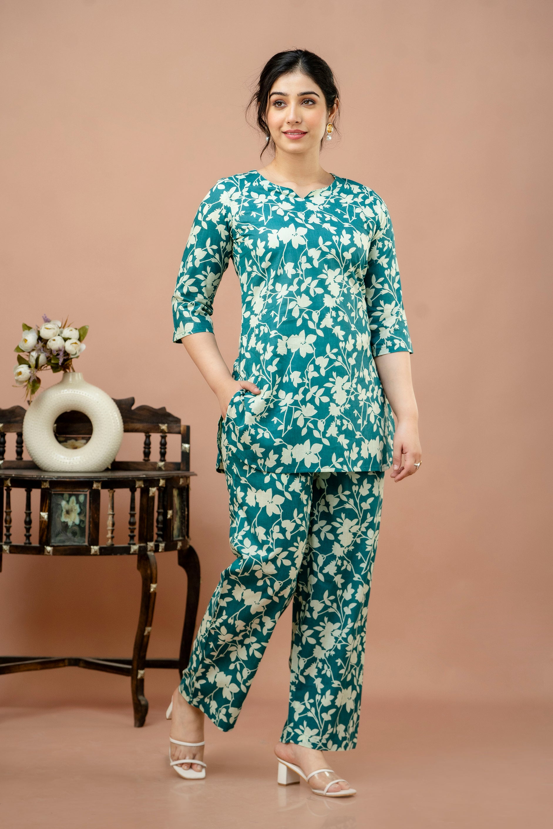 Women Rama Green Floral Printed Co-Ord Set