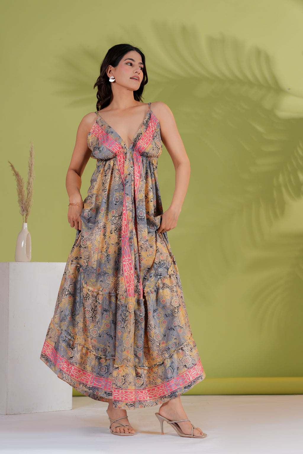 RAYSHA Elegant Printed Tiered Maxi Dress