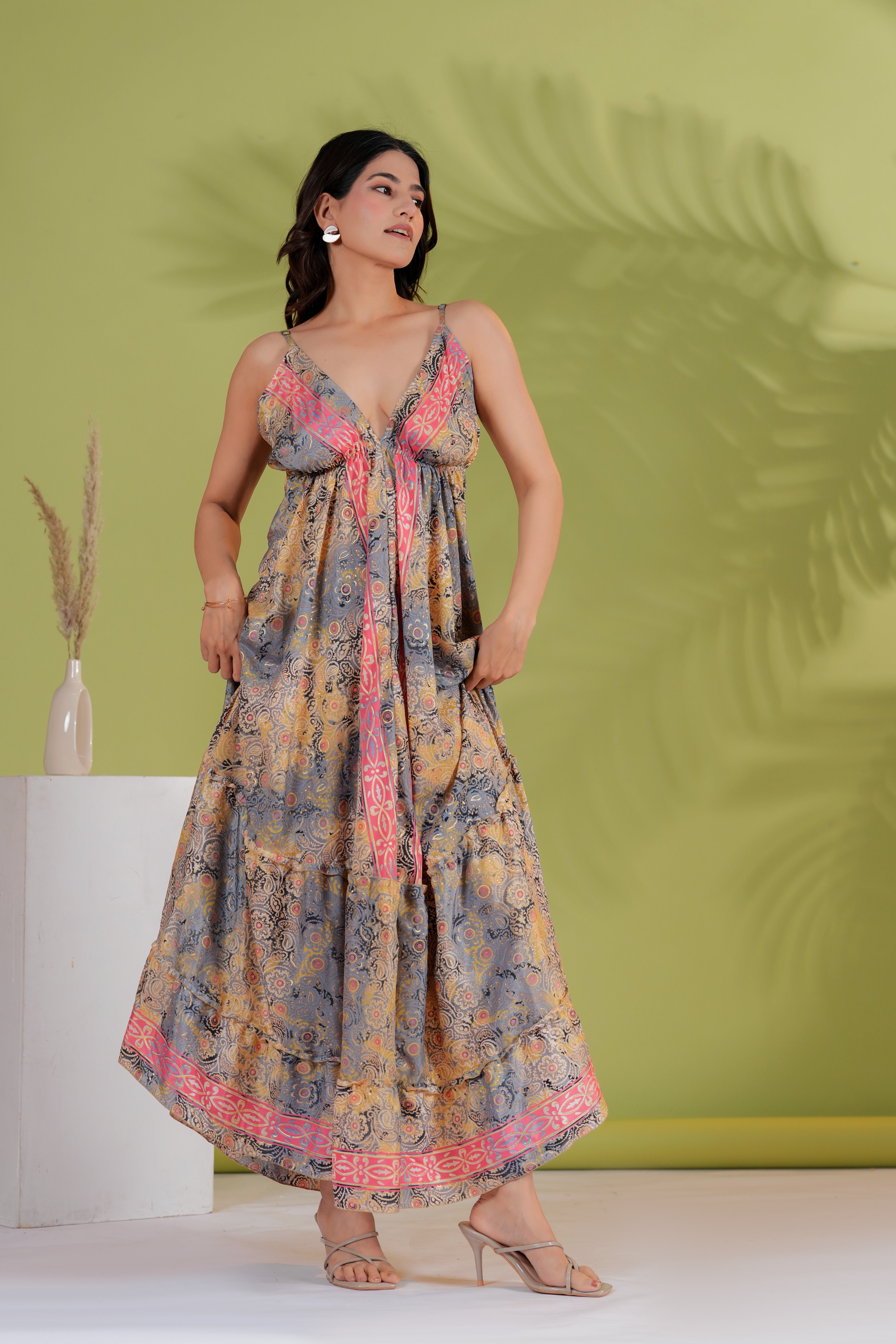 RAYSHA Elegant Printed Tiered Maxi Dress