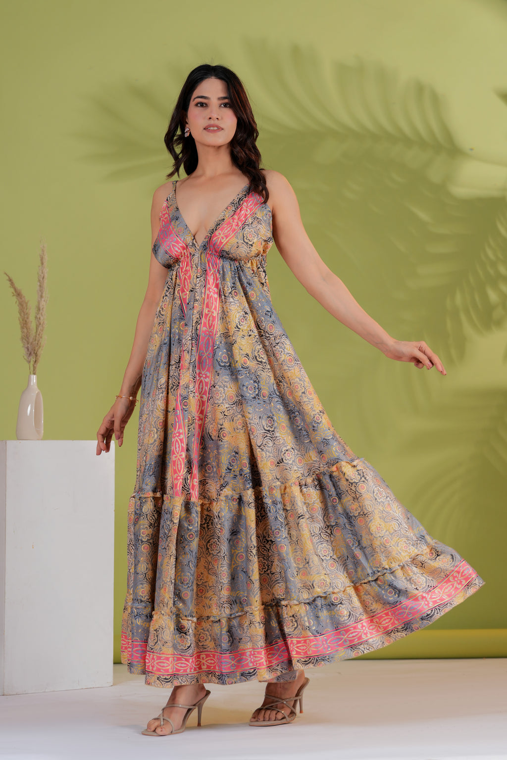 RAYSHA Elegant Printed Tiered Maxi Dress