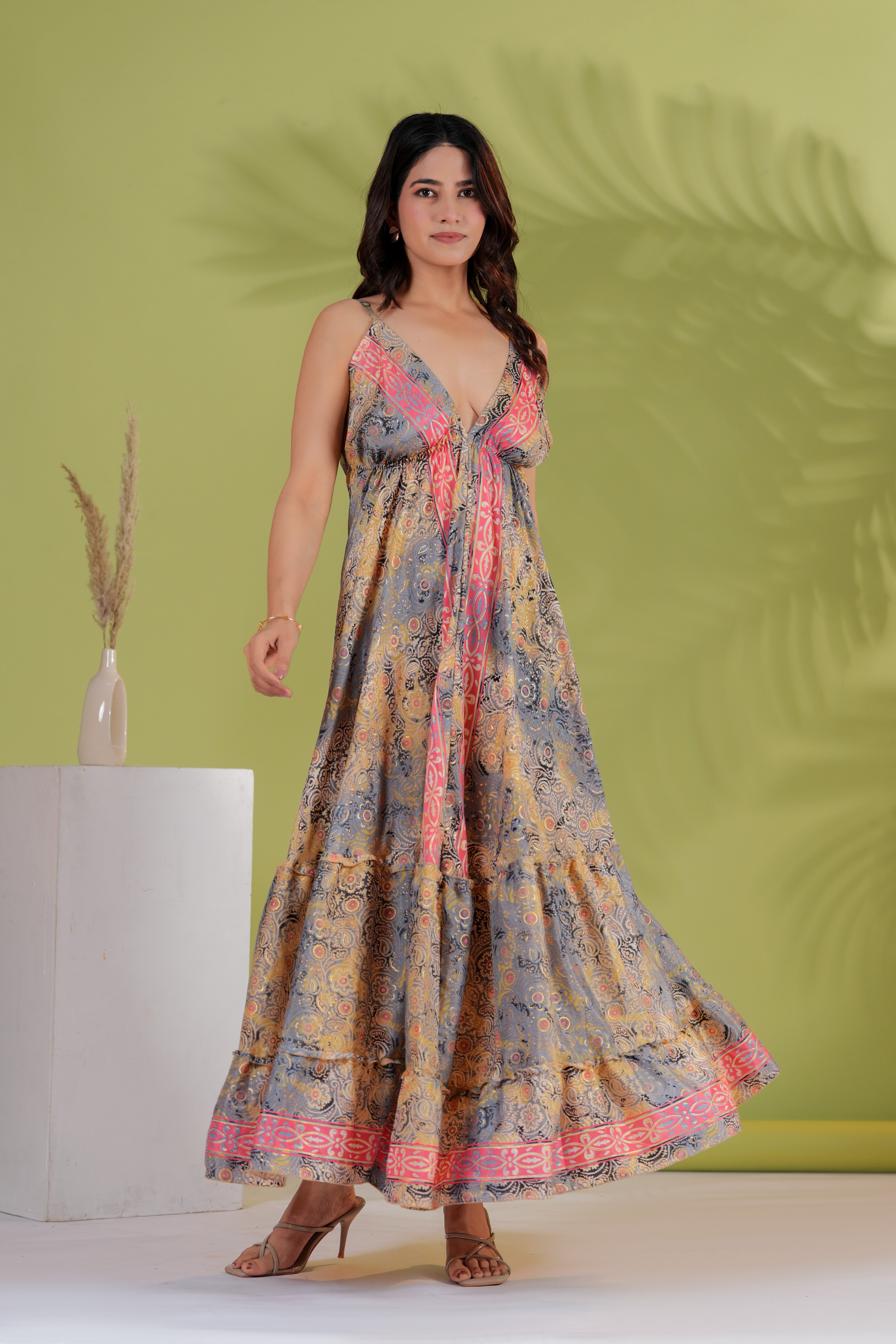 RAYSHA Elegant Printed Tiered Maxi Dress