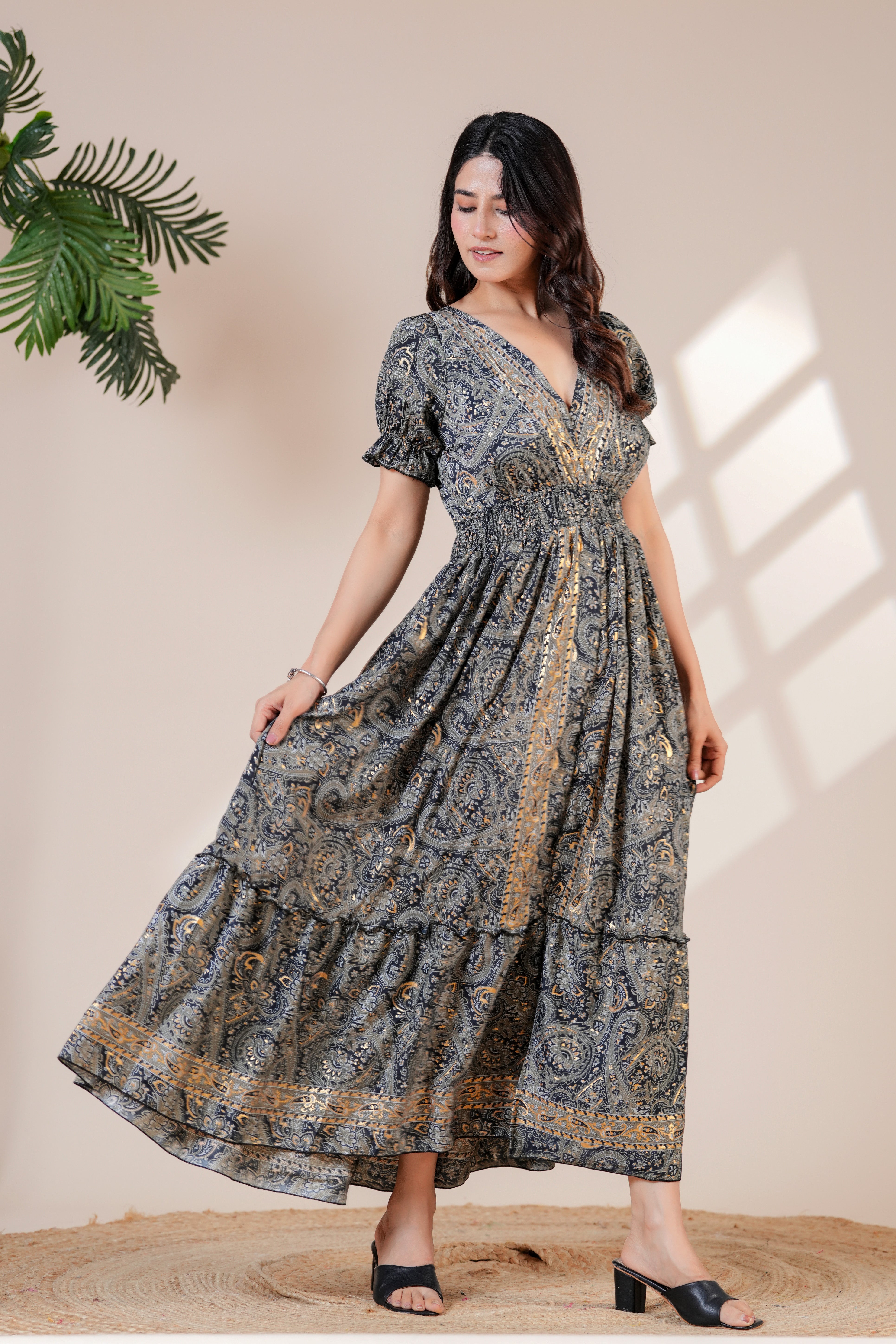 Raysha Elegant Paisley Printed Maxi Dress