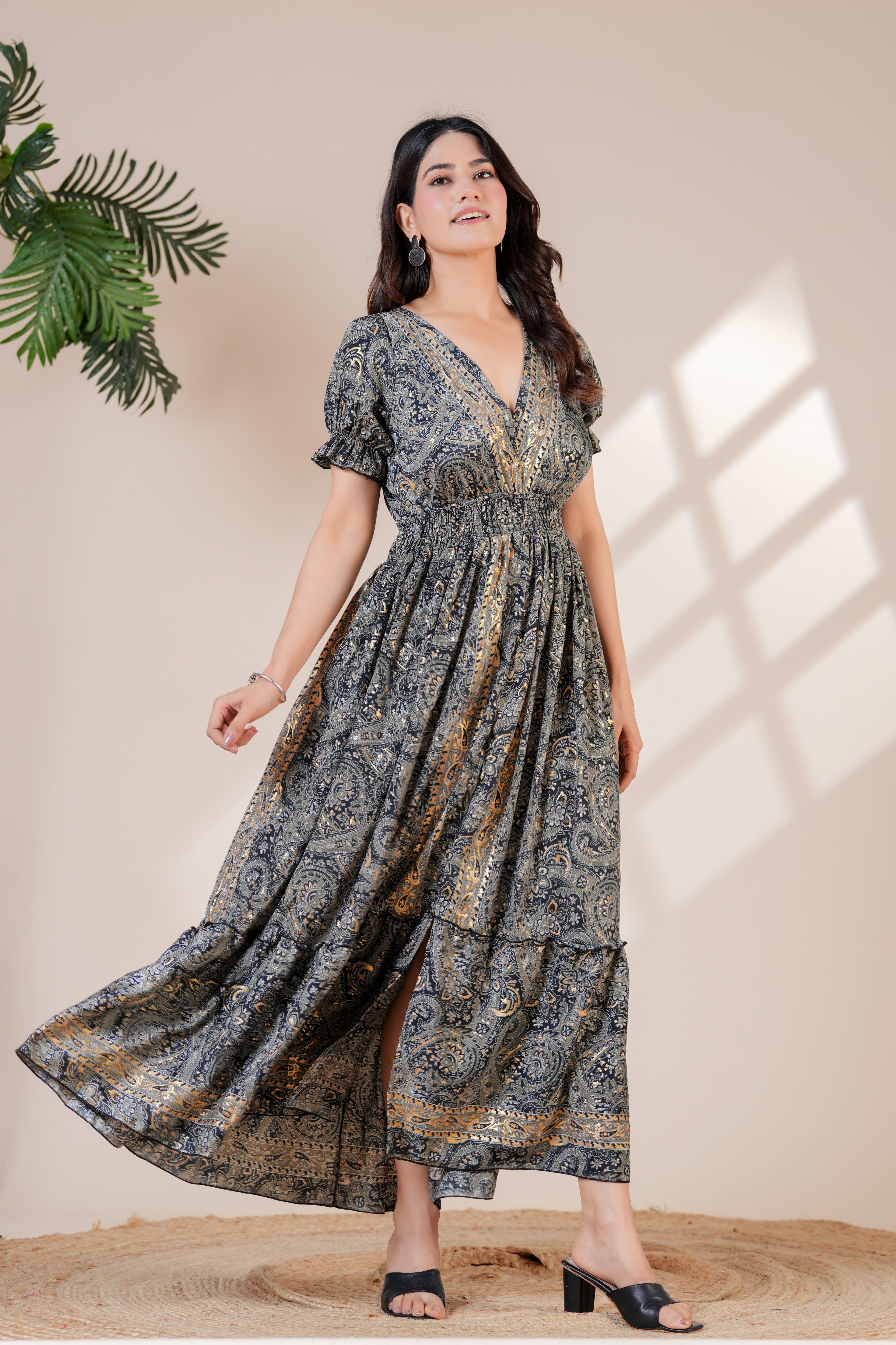 Raysha Elegant Paisley Printed Maxi Dress