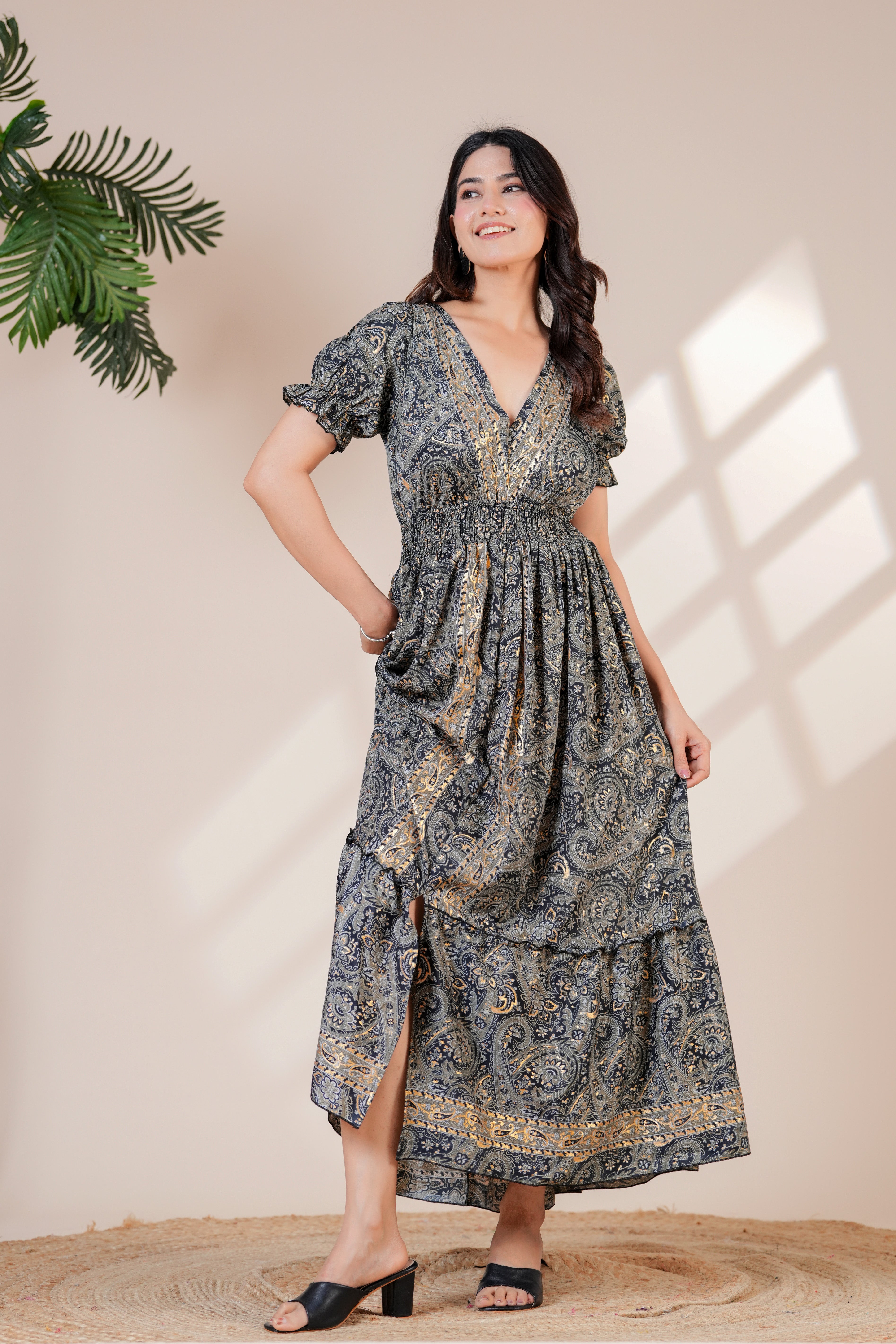 Raysha Elegant Paisley Printed Maxi Dress