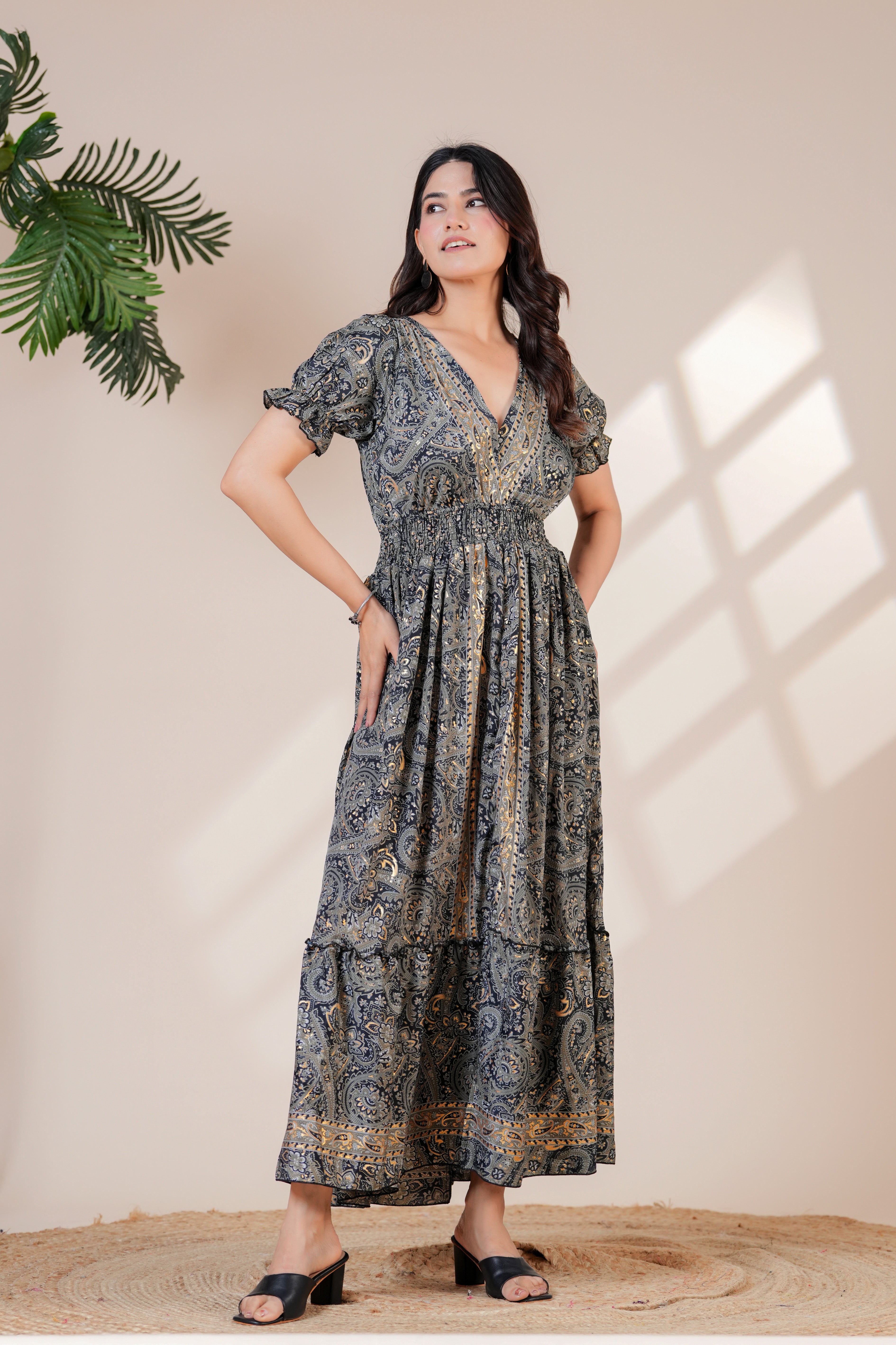 Raysha Elegant Paisley Printed Maxi Dress