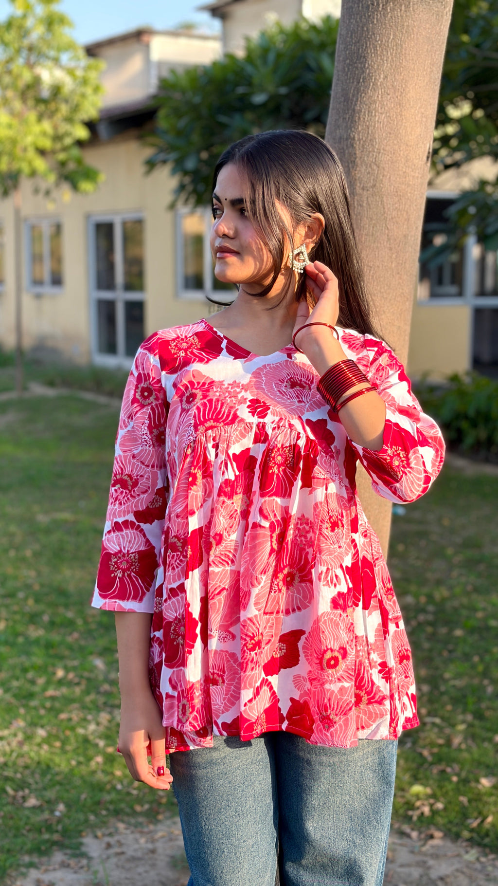 Bloom in Style – Pink Floral Gathered Top