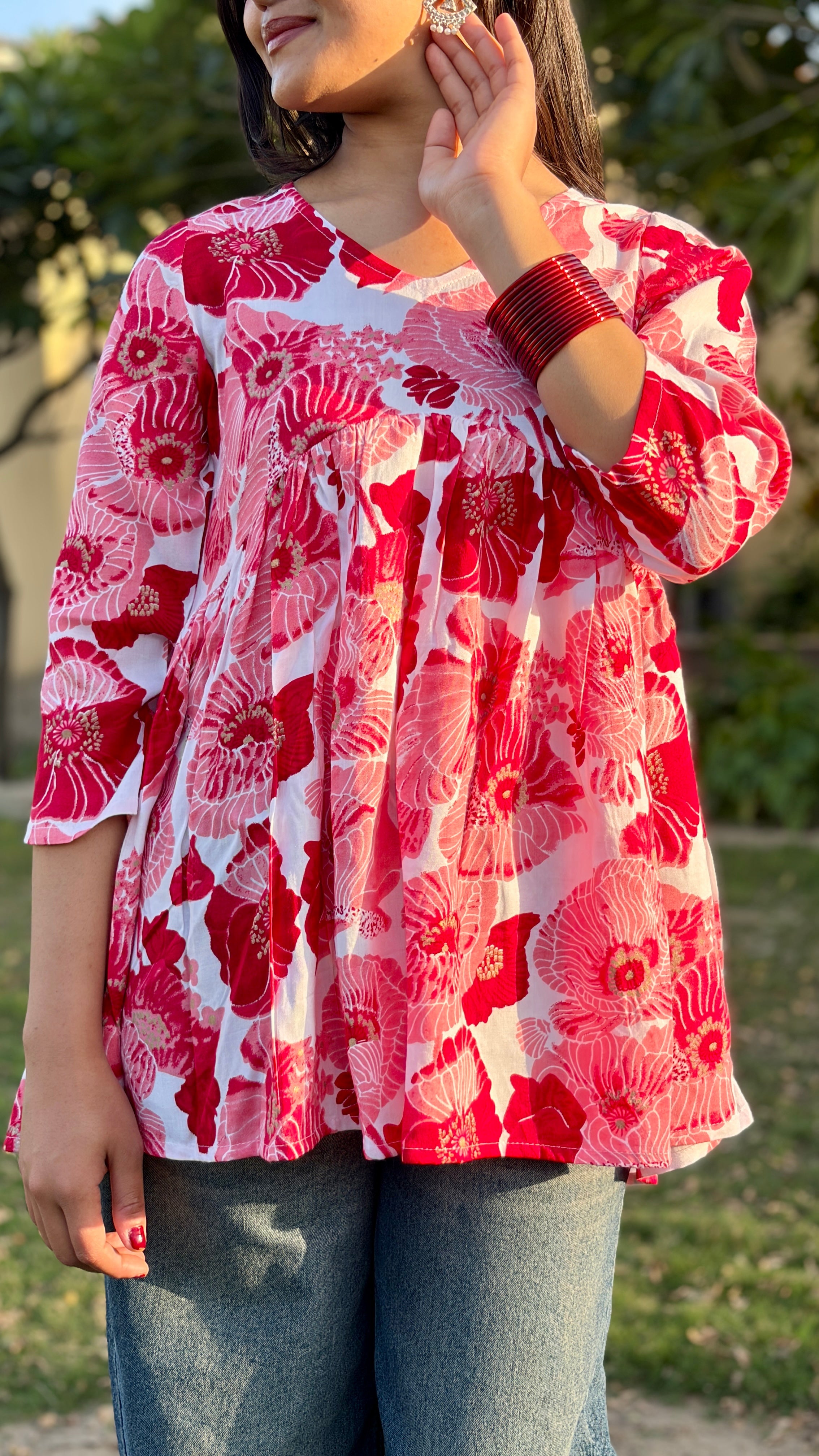 Bloom in Style – Pink Floral Gathered Top
